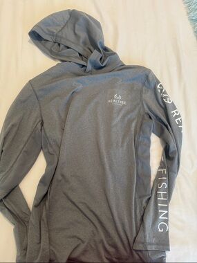 Realtree Gray Hooded Fishing Performance Top